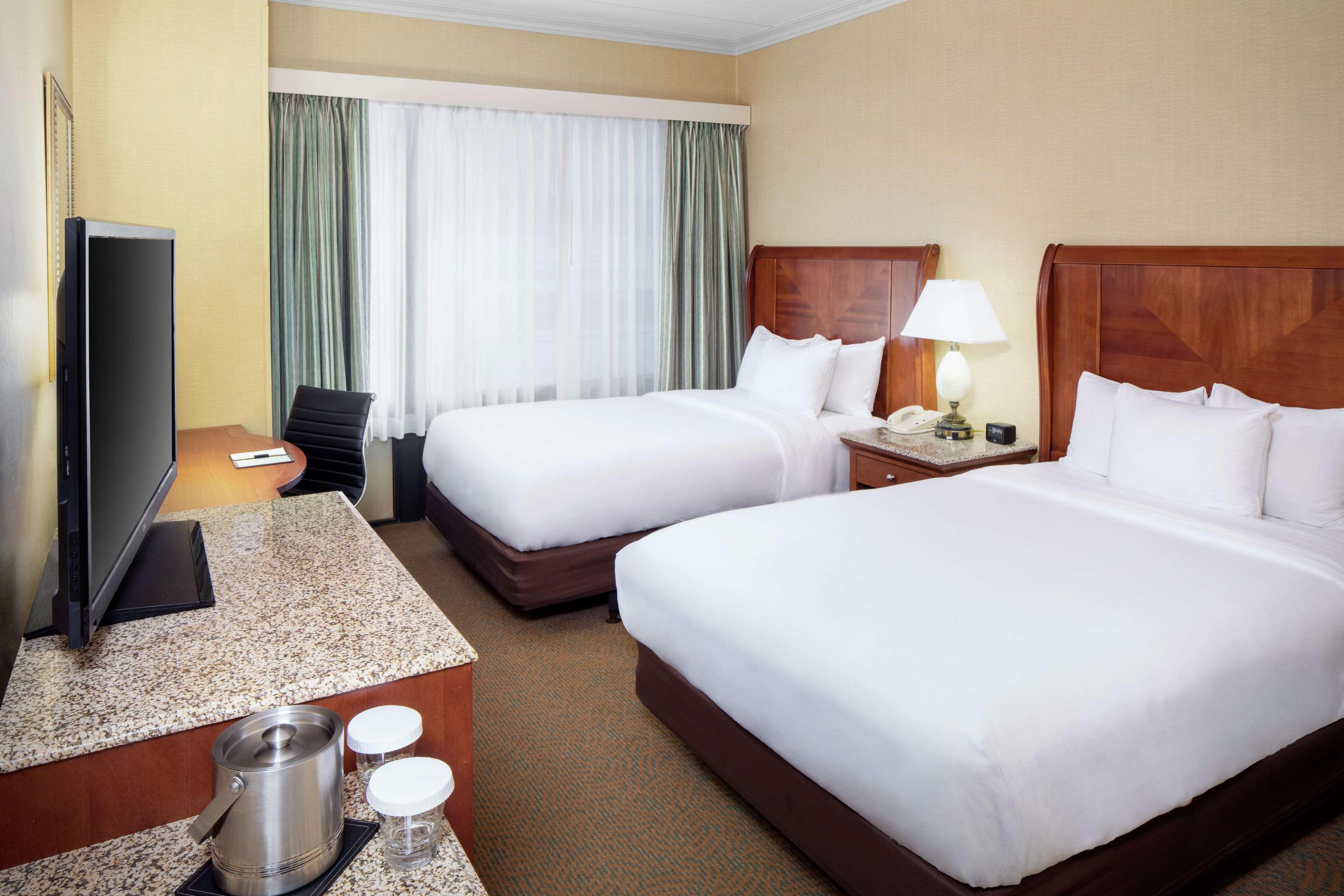 Doubletree By Hilton Cleveland East Beachwood Εξωτερικό φωτογραφία