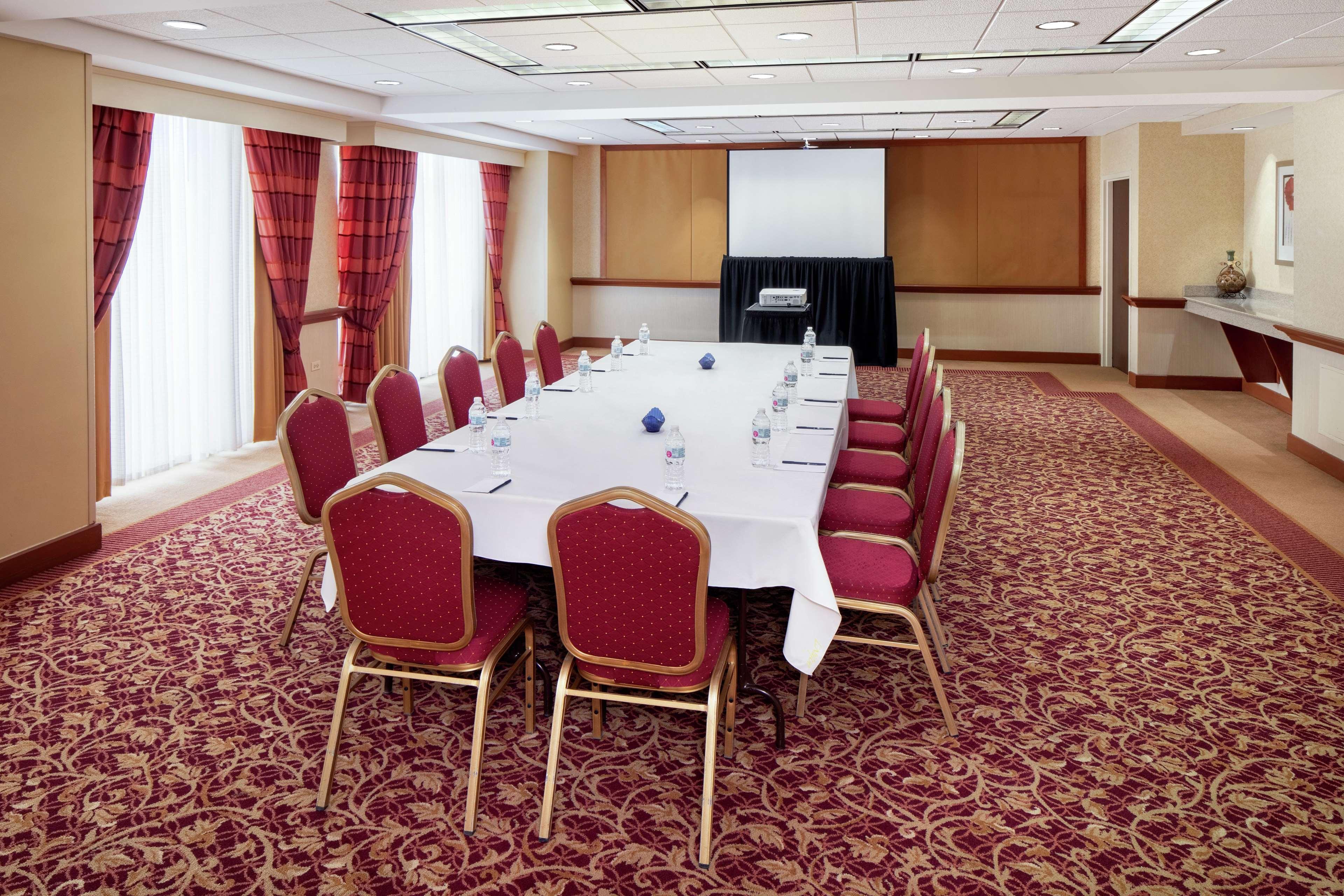 Doubletree By Hilton Cleveland East Beachwood Εξωτερικό φωτογραφία