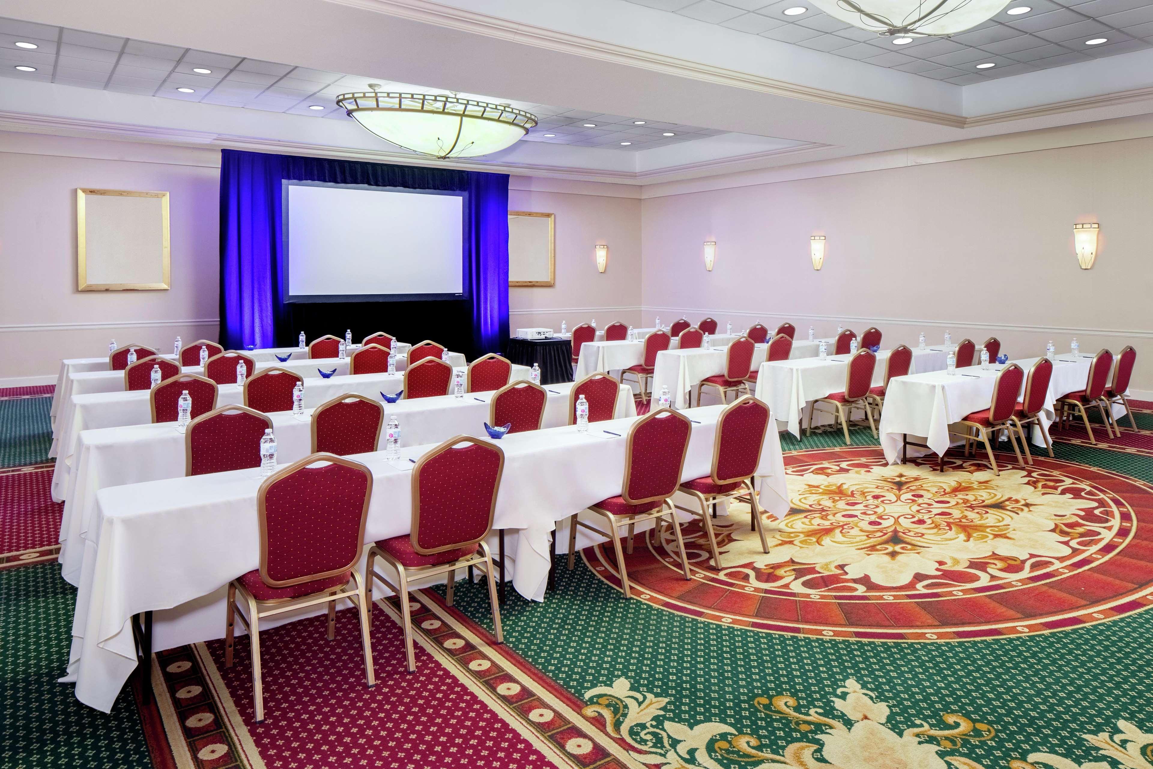 Doubletree By Hilton Cleveland East Beachwood Εξωτερικό φωτογραφία