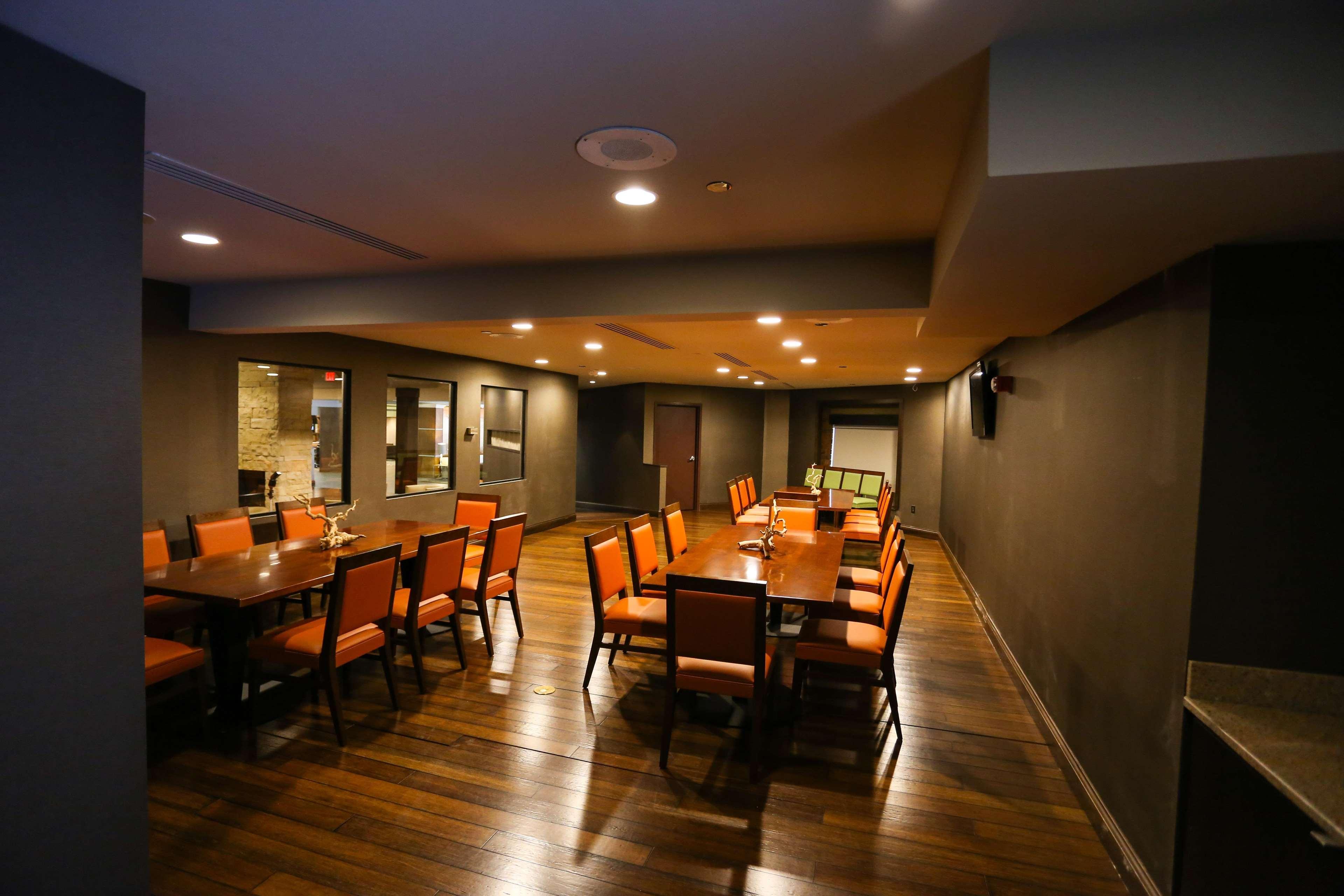 Doubletree By Hilton Cleveland East Beachwood Εξωτερικό φωτογραφία