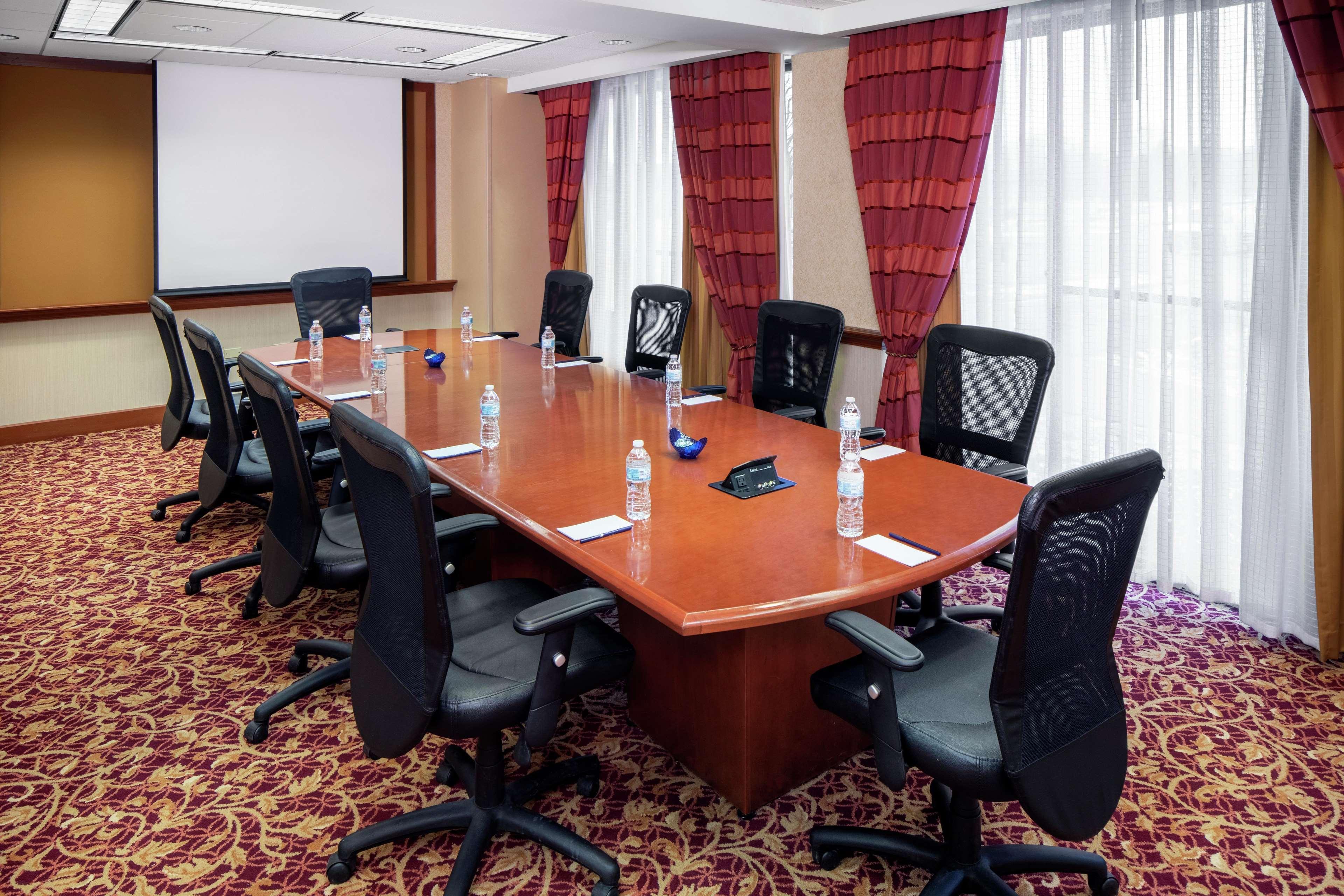 Doubletree By Hilton Cleveland East Beachwood Εξωτερικό φωτογραφία
