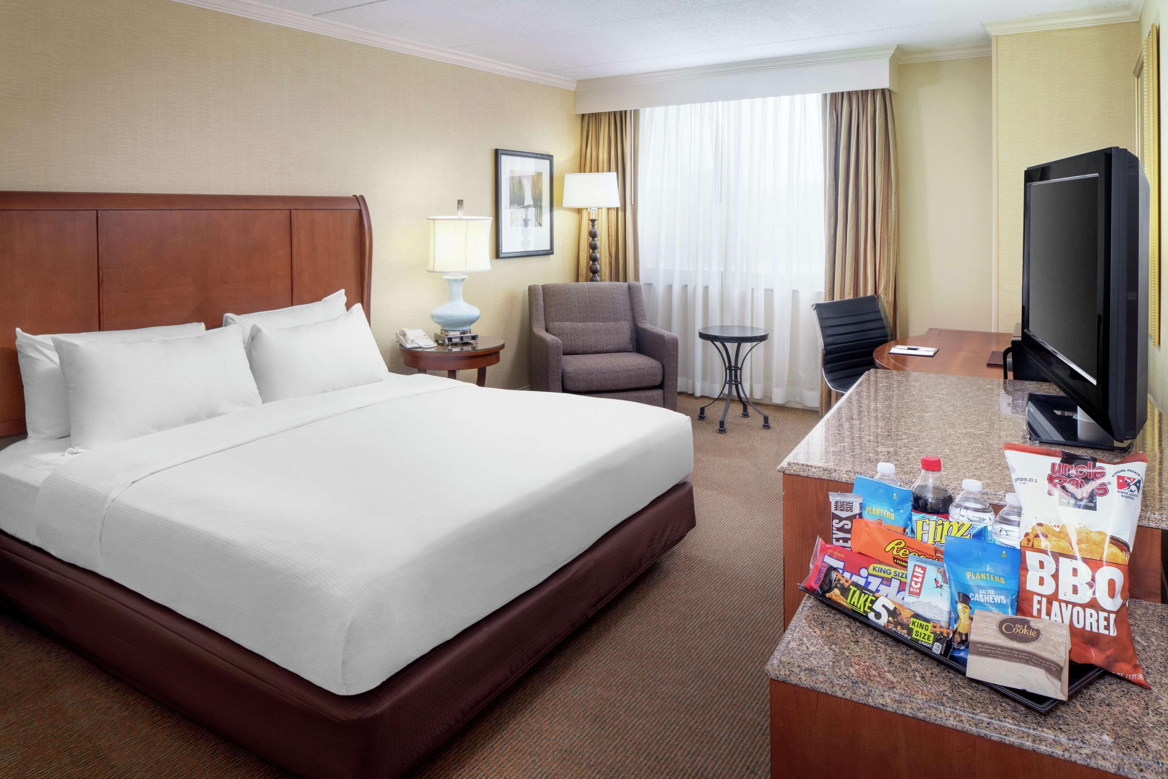 Doubletree By Hilton Cleveland East Beachwood Εξωτερικό φωτογραφία