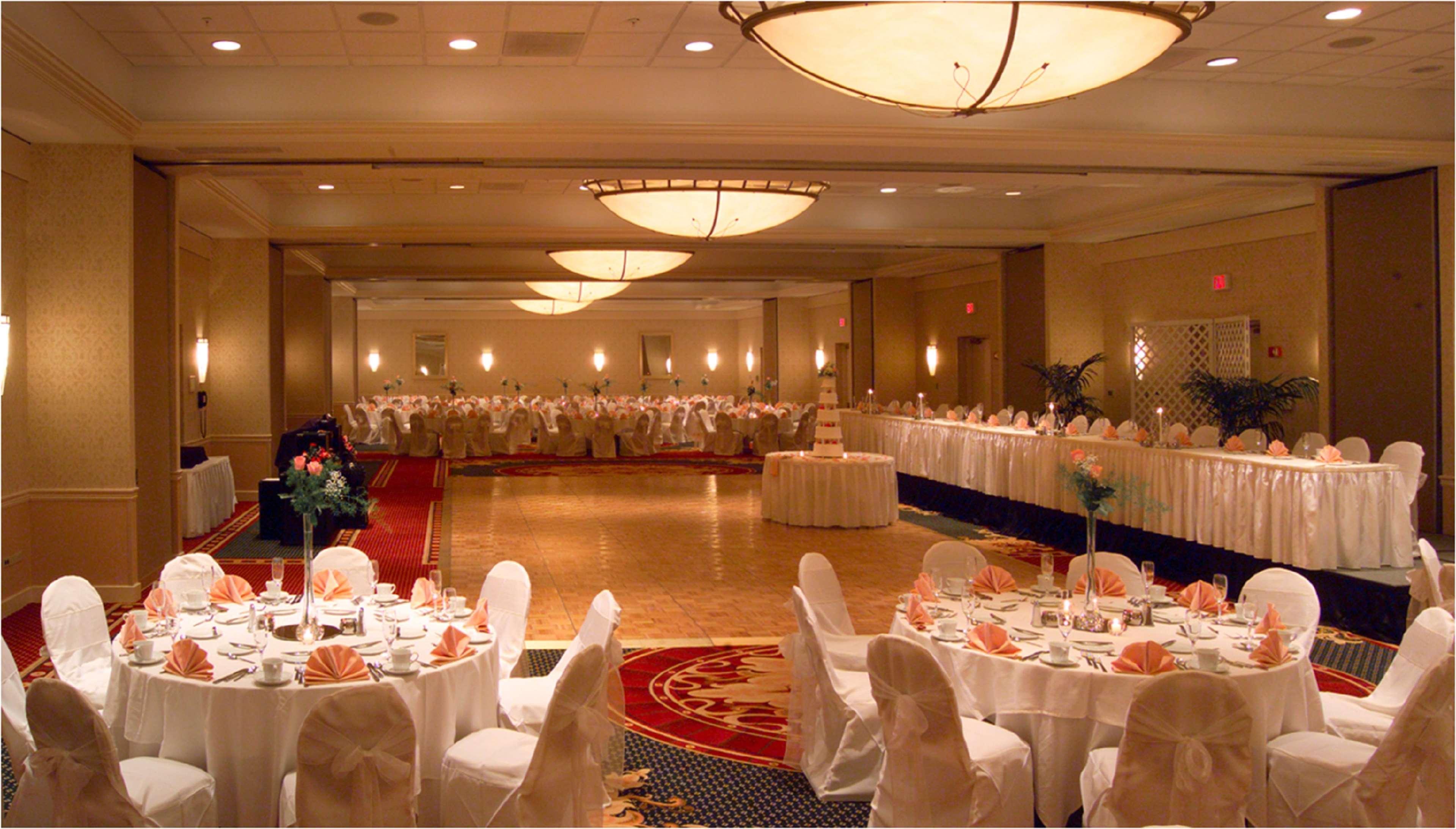 Doubletree By Hilton Cleveland East Beachwood Εξωτερικό φωτογραφία
